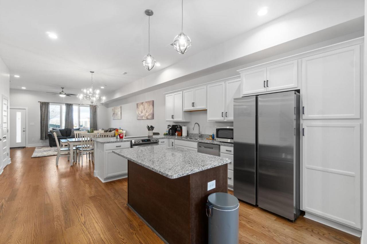 Rebecca'S Downtown Luxury Living Βίλα Κλάρκσβιλ Εξωτερικό φωτογραφία